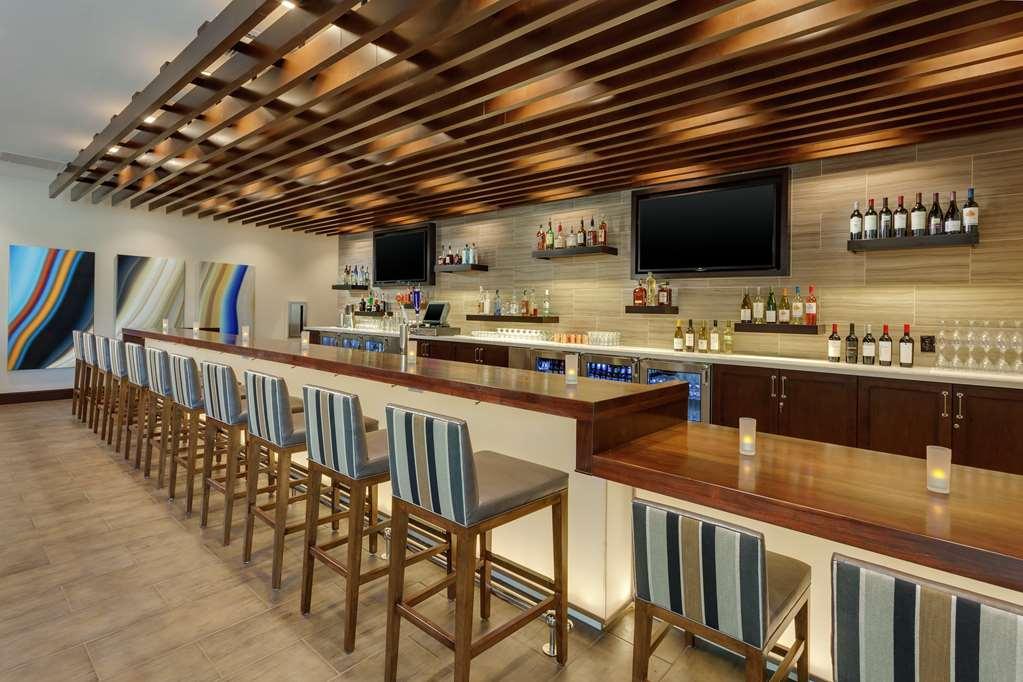 Hilton Garden Inn Пало Алто Ресторант снимка